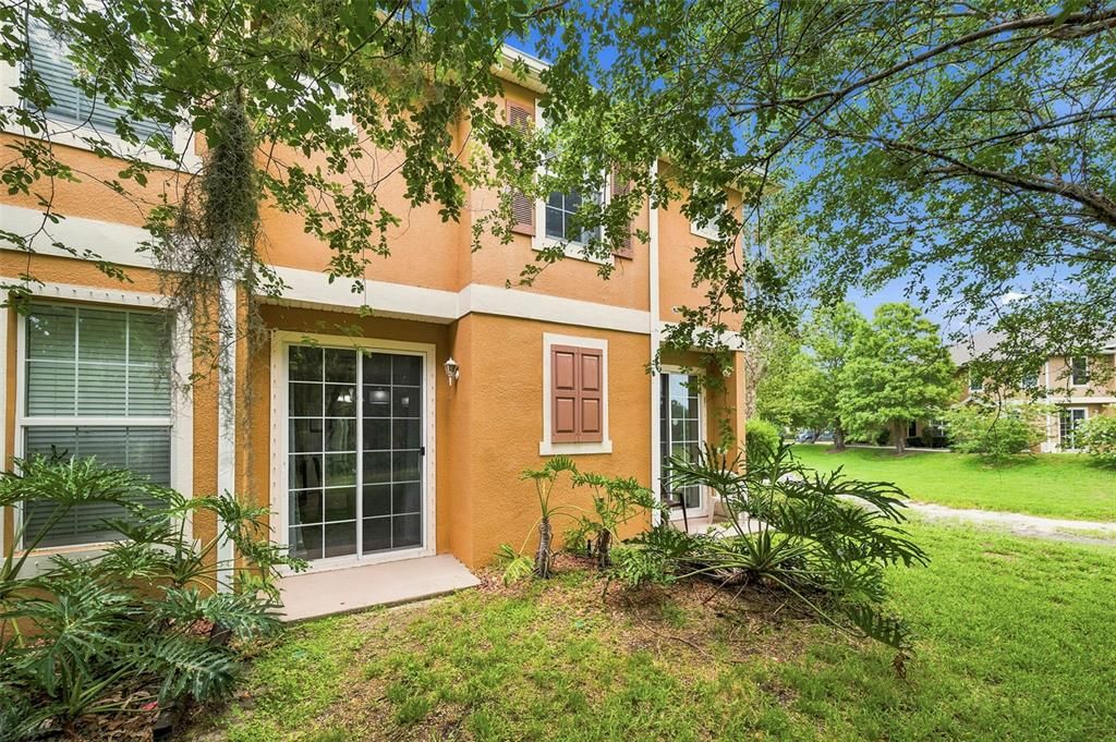 Activo con contrato: $229,900 (3 camas, 2 baños, 1686 Pies cuadrados)