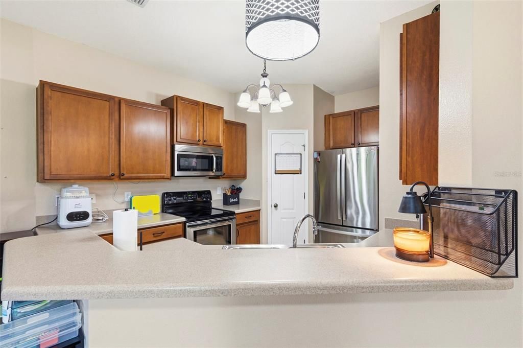 Activo con contrato: $229,900 (3 camas, 2 baños, 1686 Pies cuadrados)