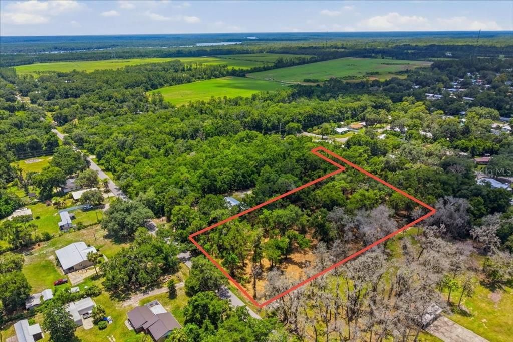 На продажу: $89,000 (2.92 acres)