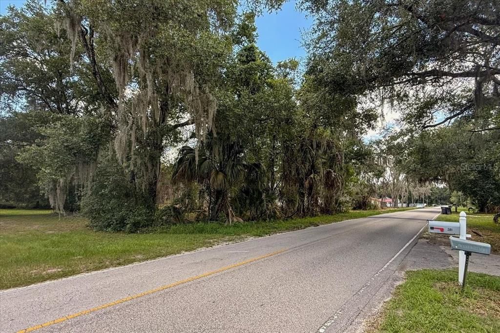 На продажу: $89,000 (2.92 acres)