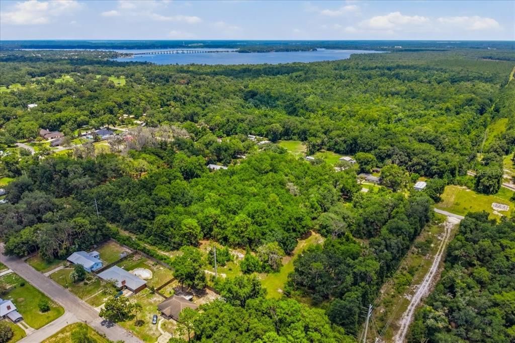 На продажу: $189,000 (5.79 acres)