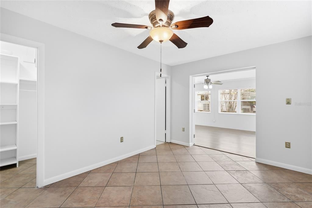 For Rent: $2,600 (3 beds, 2 baths, 1594 Square Feet)