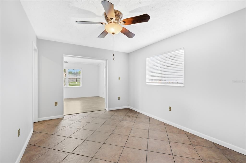 For Rent: $2,600 (3 beds, 2 baths, 1594 Square Feet)