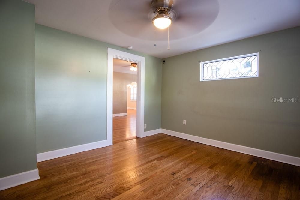 For Rent: $2,850 (3 beds, 2 baths, 1850 Square Feet)