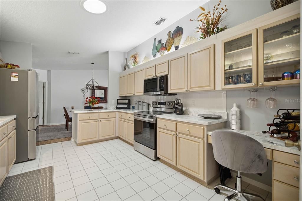 En Venta: $249,900 (2 camas, 2 baños, 1390 Pies cuadrados)