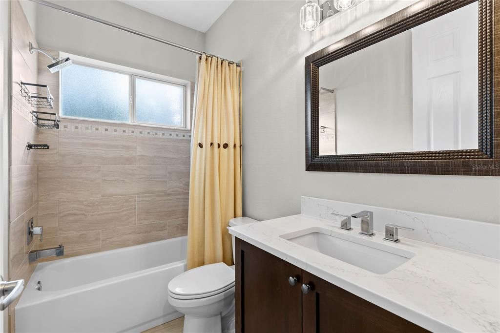 En Venta: $795,000 (4 camas, 3 baños, 3177 Pies cuadrados)