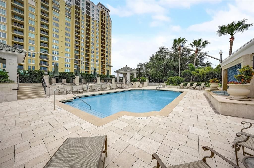 For Rent: $3,500 (2 beds, 2 baths, 1170 Square Feet)
