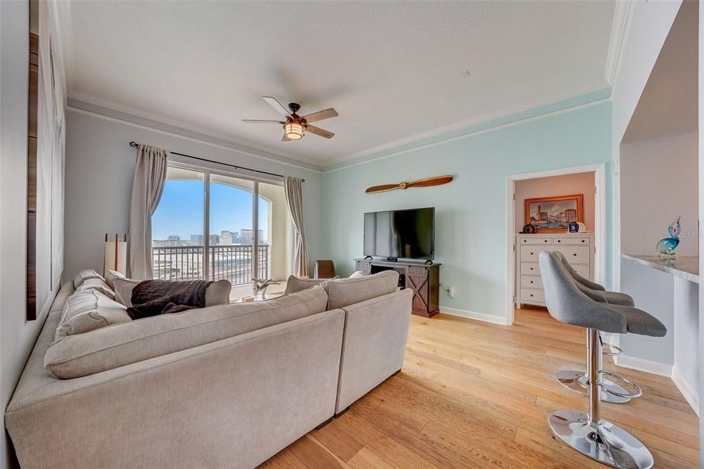 For Rent: $3,500 (2 beds, 2 baths, 1170 Square Feet)