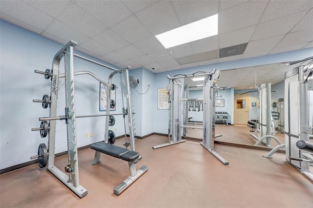 For Rent: $3,500 (2 beds, 2 baths, 1170 Square Feet)