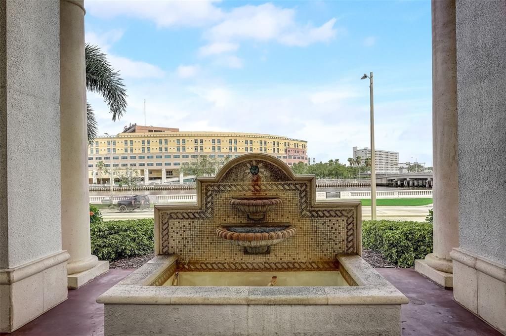For Rent: $3,500 (2 beds, 2 baths, 1170 Square Feet)