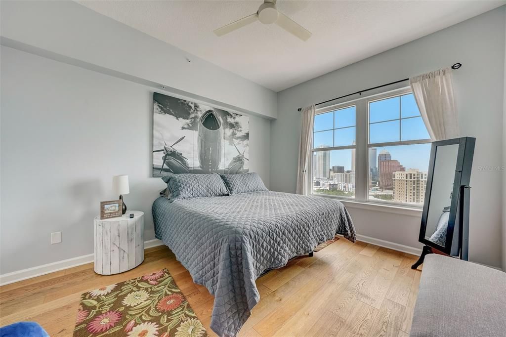 For Rent: $3,500 (2 beds, 2 baths, 1170 Square Feet)