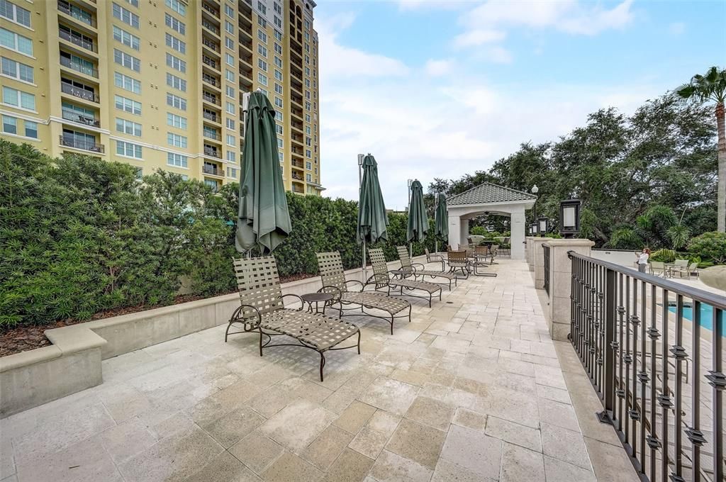 For Rent: $3,500 (2 beds, 2 baths, 1170 Square Feet)