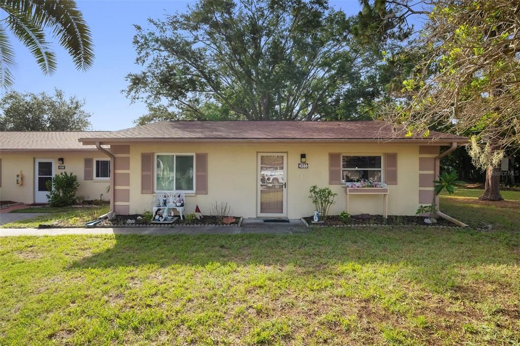 For Sale: $200,000 (2 beds, 2 baths, 1258 Square Feet)