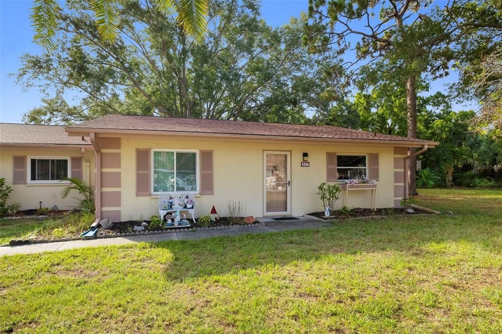 For Sale: $200,000 (2 beds, 2 baths, 1258 Square Feet)
