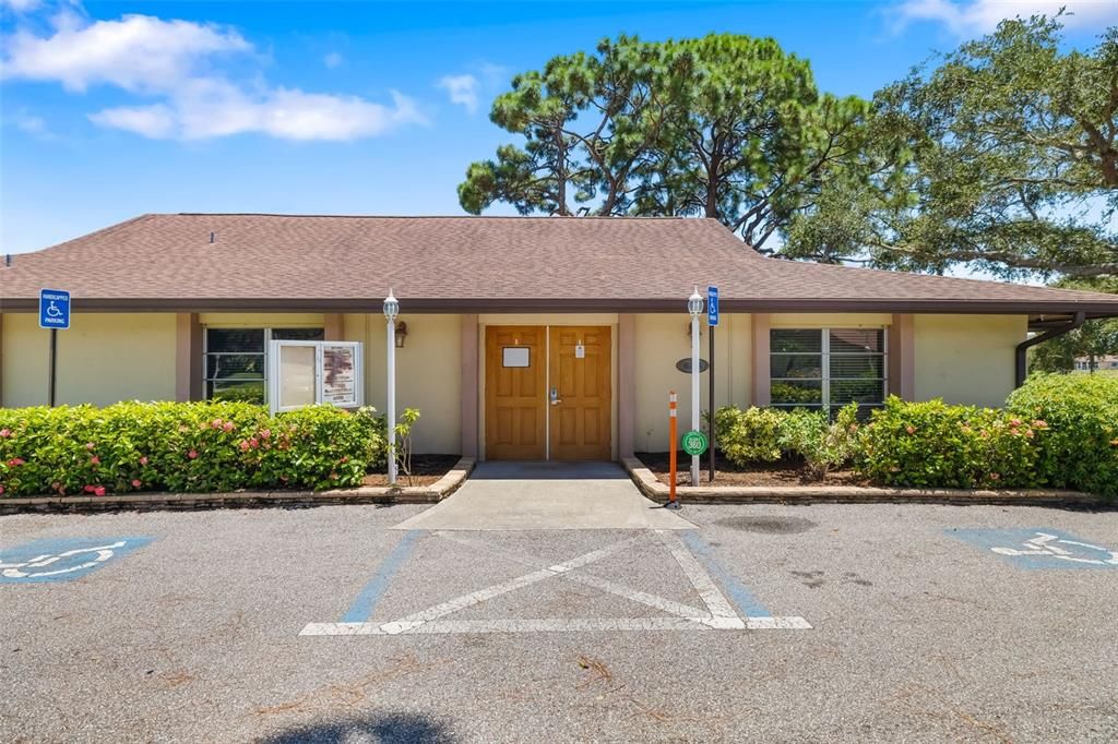 For Sale: $200,000 (2 beds, 2 baths, 1258 Square Feet)