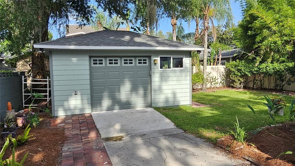 En Venta: $997,000 (4 camas, 2 baños, 2249 Pies cuadrados)