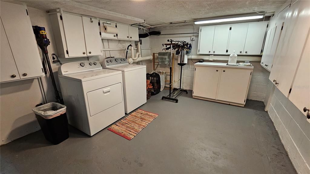 En Venta: $997,000 (4 camas, 2 baños, 2249 Pies cuadrados)