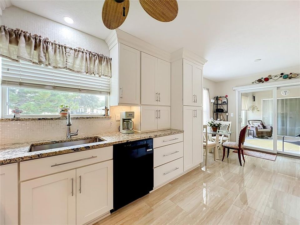 For Sale: $412,000 (3 beds, 2 baths, 1563 Square Feet)