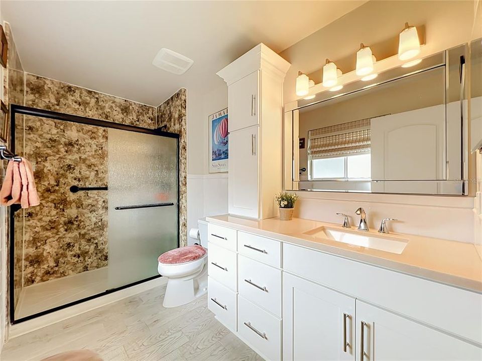 For Sale: $412,000 (3 beds, 2 baths, 1563 Square Feet)