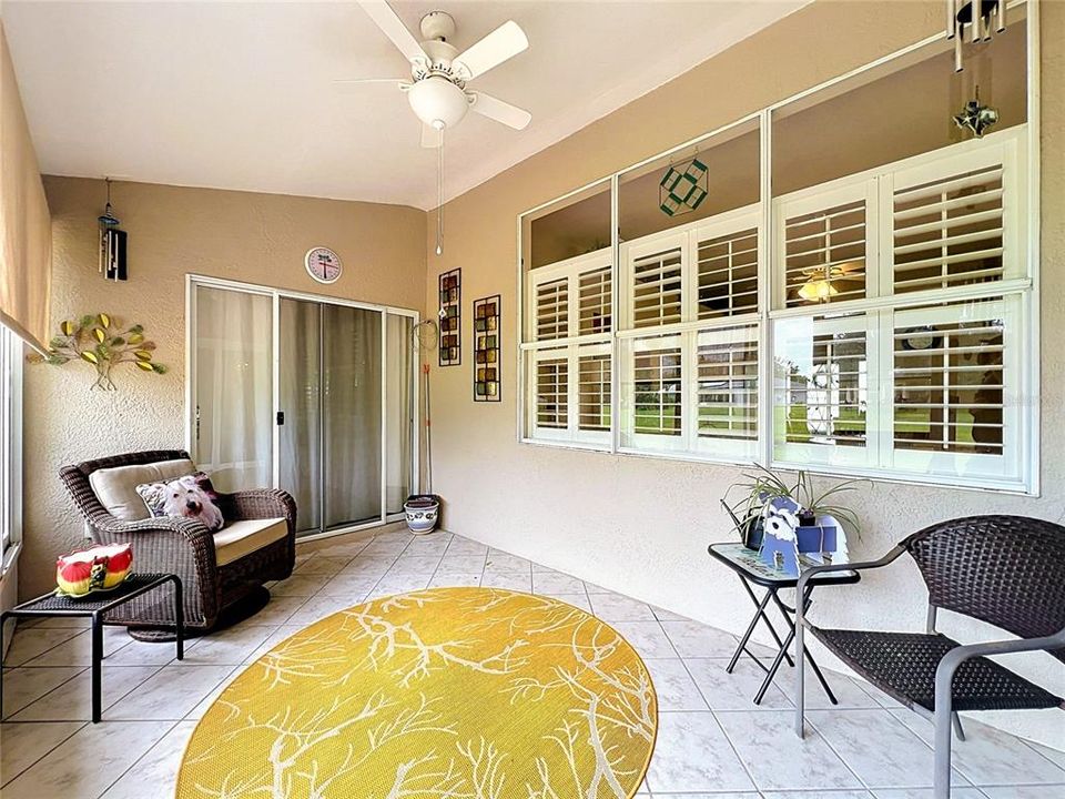 For Sale: $412,000 (3 beds, 2 baths, 1563 Square Feet)