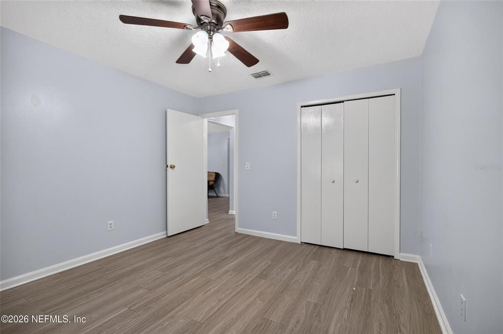 For Sale: $309,000 (3 beds, 2 baths, 1599 Square Feet)