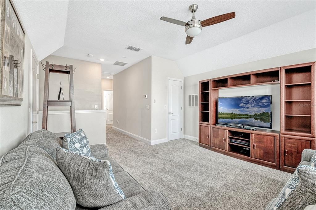 For Rent: $4,500 (4 beds, 3 baths, 2774 Square Feet)