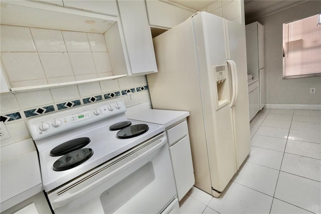 На продажу: $167,000 (2 спален, 1 ванн, 950 Квадратных фут)