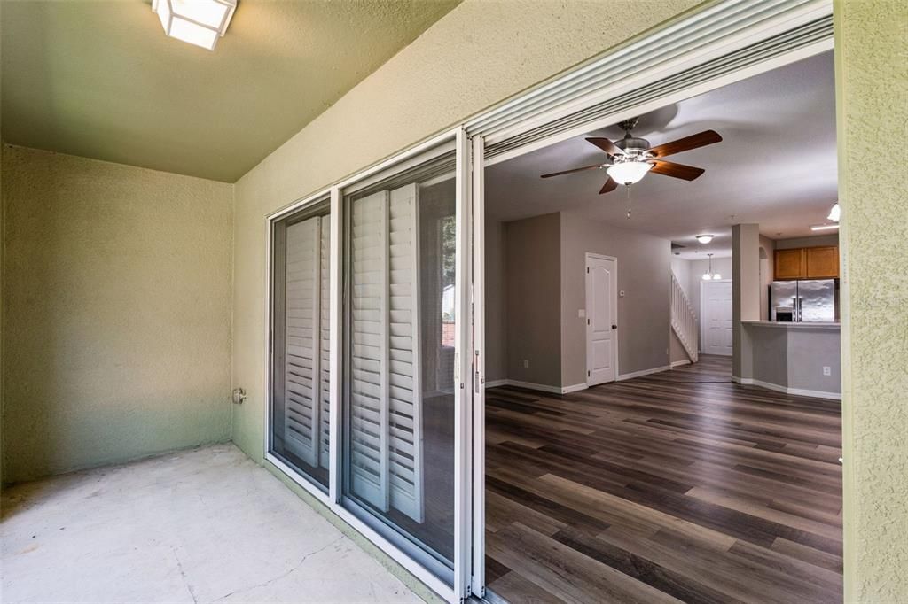 For Sale: $299,500 (2 beds, 2 baths, 1293 Square Feet)