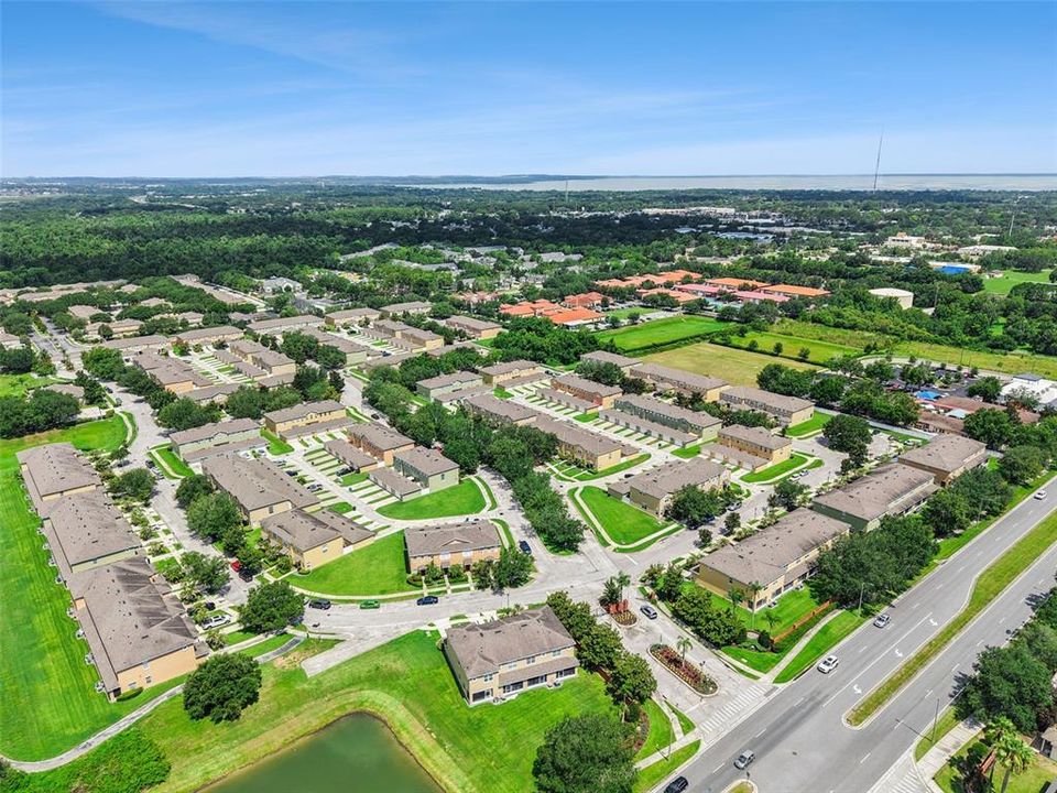 For Sale: $299,500 (2 beds, 2 baths, 1293 Square Feet)