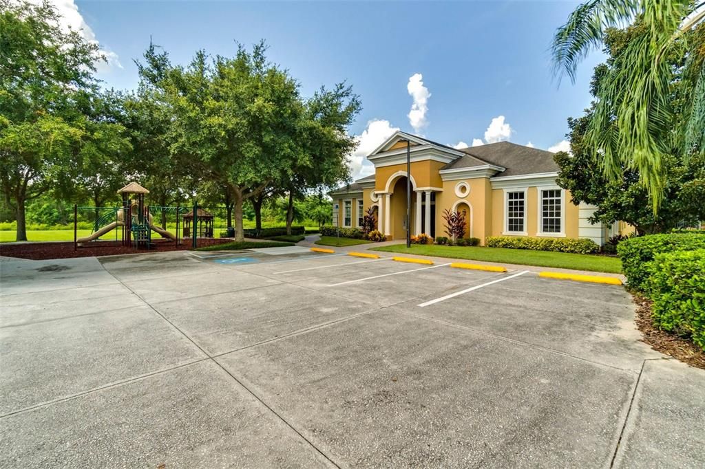 For Sale: $299,500 (2 beds, 2 baths, 1293 Square Feet)
