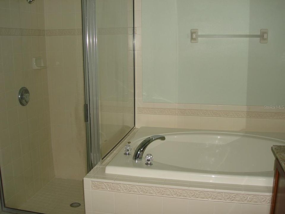 В аренду: $2,200 (3 спален, 2 ванн, 1660 Квадратных фут)