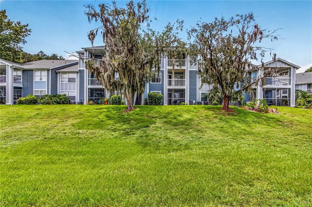 Active With Contract: $125,000 (1 beds, 1 baths, 648 Square Feet)