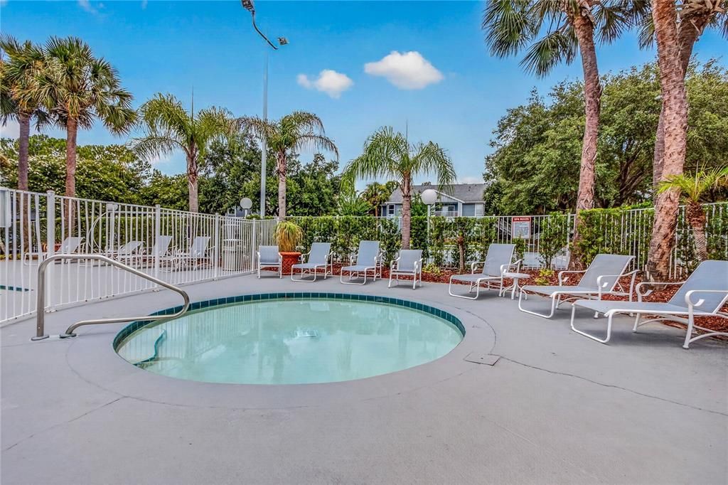 Active With Contract: $125,000 (1 beds, 1 baths, 648 Square Feet)