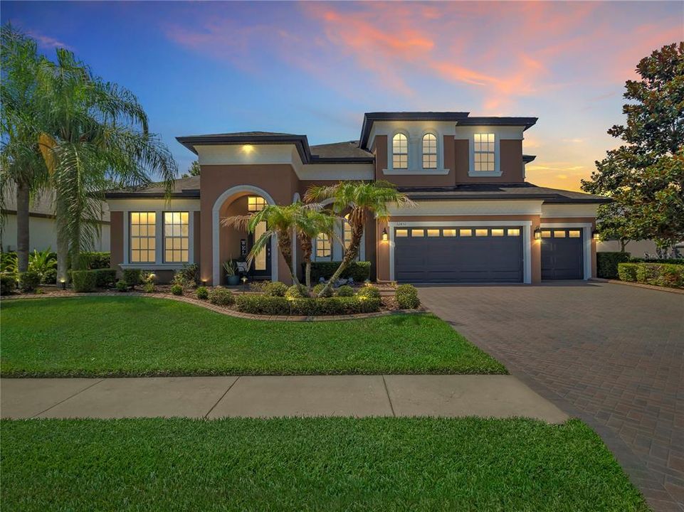 En Venta: $880,900 (5 camas, 4 baños, 3926 Pies cuadrados)