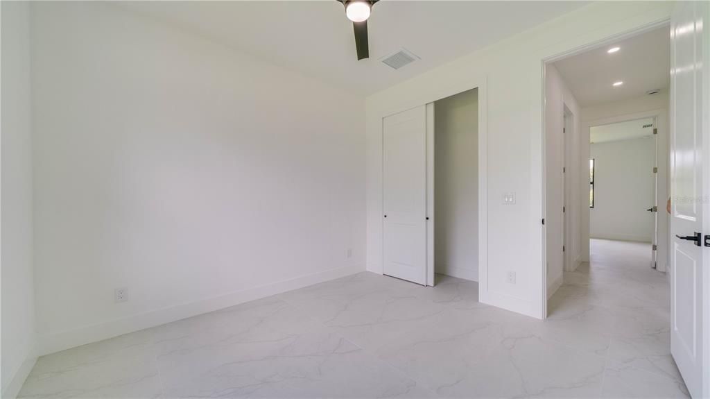На продажу: $319,900 (3 спален, 2 ванн, 1596 Квадратных фут)