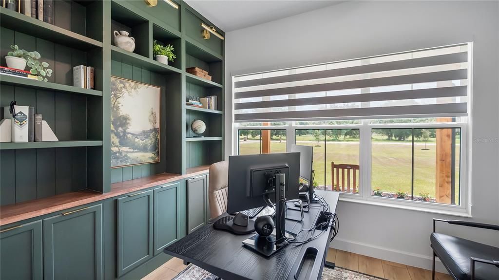 En Venta: $1,049,000 (5 camas, 3 baños, 3339 Pies cuadrados)