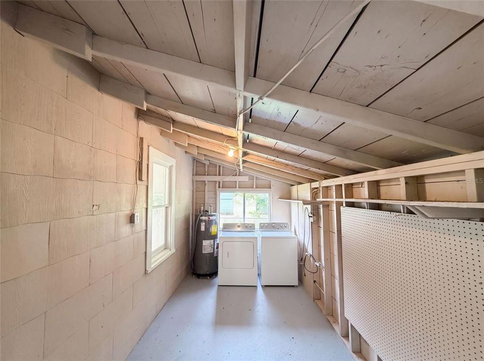 For Sale: $275,000 (3 beds, 1 baths, 1256 Square Feet)