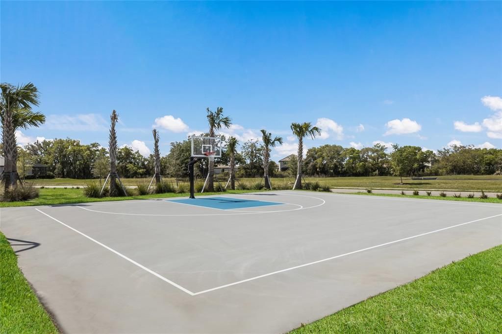 For Sale: $844,900 (3 beds, 3 baths, 2647 Square Feet)