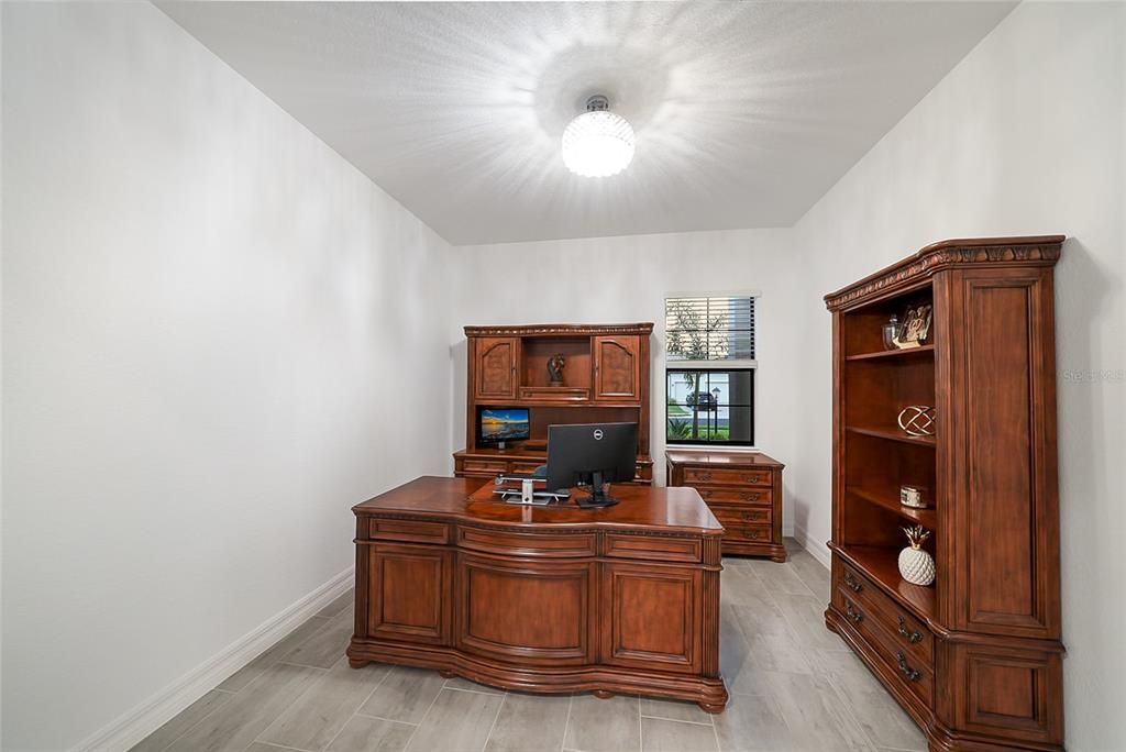 For Sale: $844,900 (3 beds, 3 baths, 2647 Square Feet)