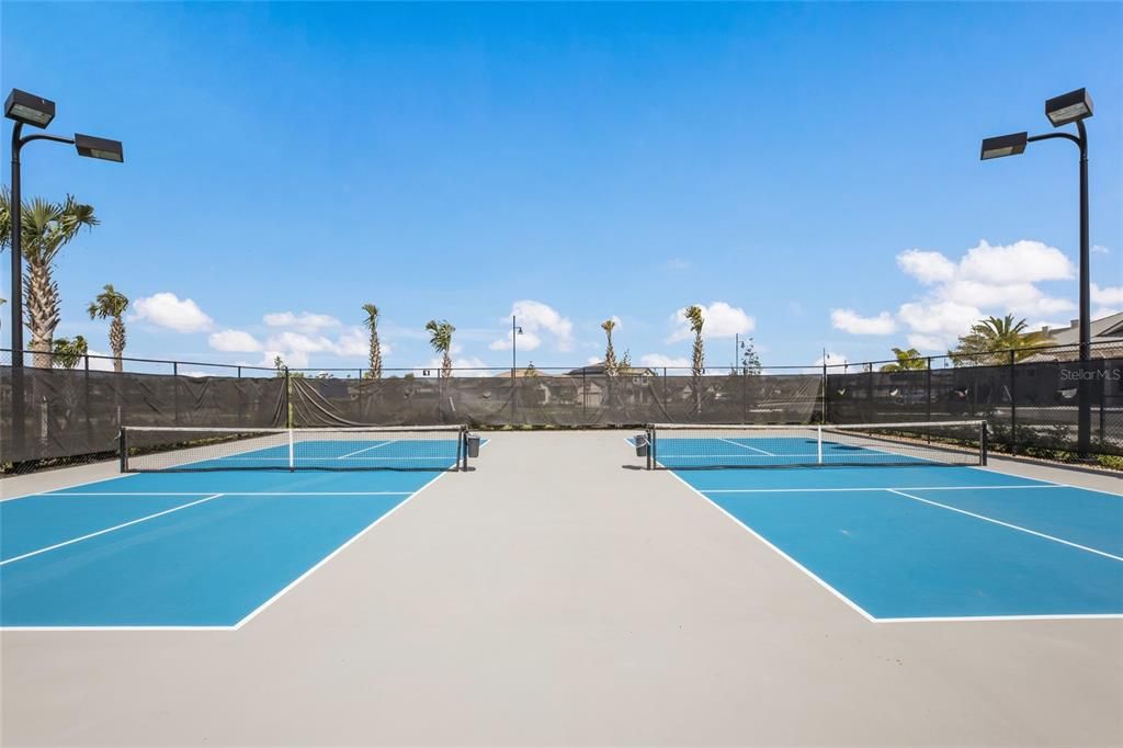 For Sale: $844,900 (3 beds, 3 baths, 2647 Square Feet)