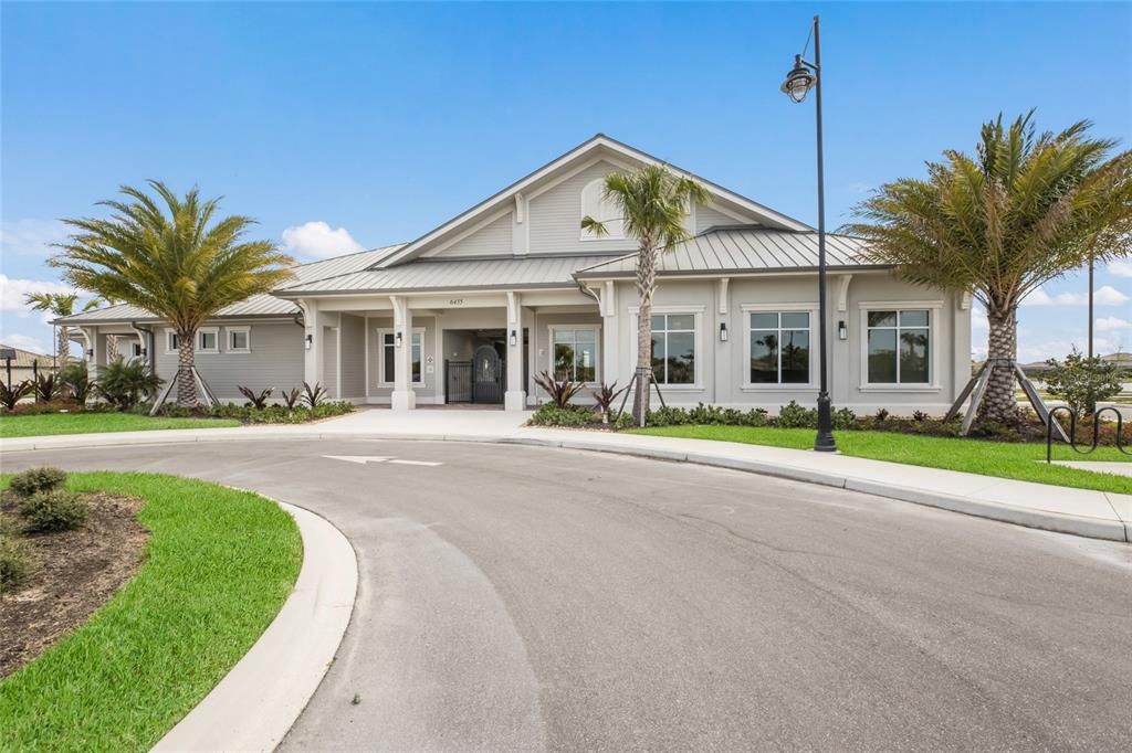 For Sale: $844,900 (3 beds, 3 baths, 2647 Square Feet)