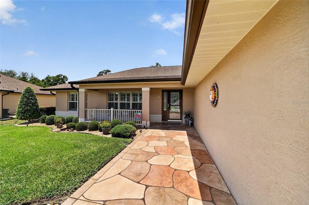 For Sale: $475,000 (3 beds, 2 baths, 1815 Square Feet)