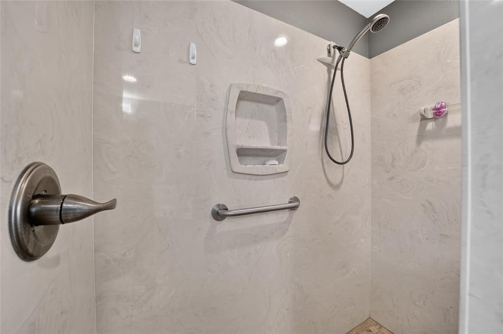 For Sale: $475,000 (3 beds, 2 baths, 1815 Square Feet)