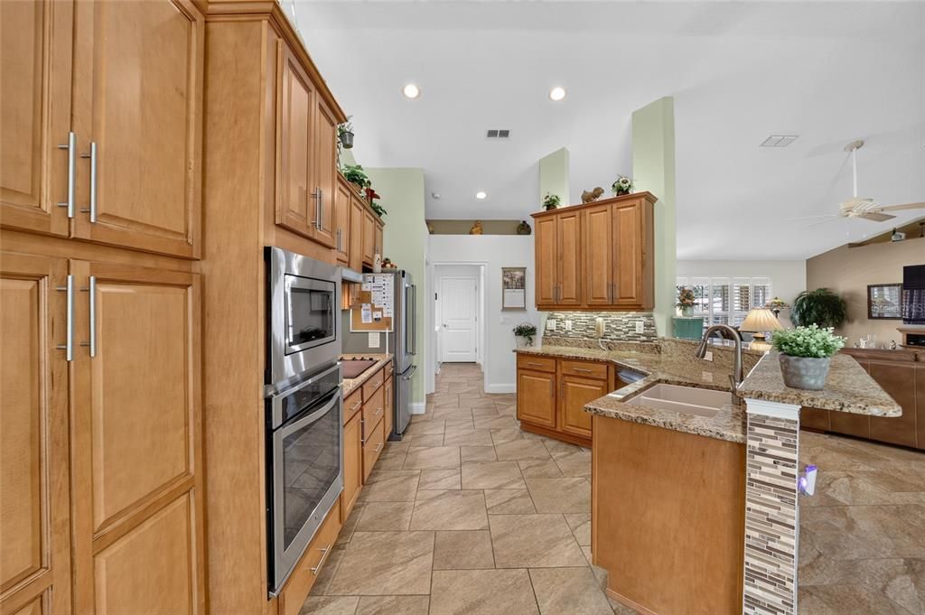 For Sale: $475,000 (3 beds, 2 baths, 1815 Square Feet)