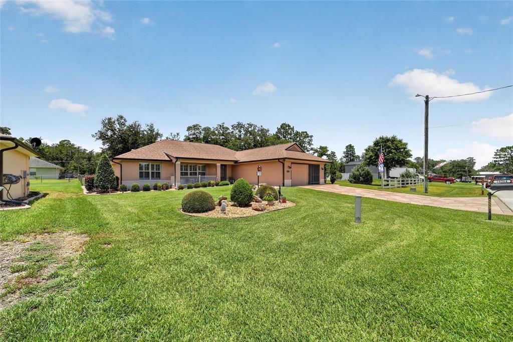 For Sale: $475,000 (3 beds, 2 baths, 1815 Square Feet)