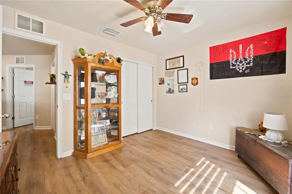 For Sale: $374,900 (4 beds, 3 baths, 2510 Square Feet)