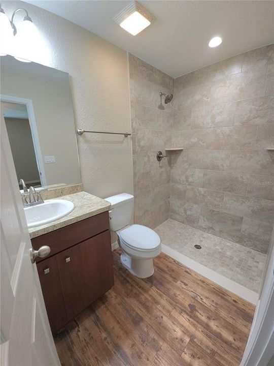 For Rent: $1,750 (3 beds, 2 baths, 1416 Square Feet)