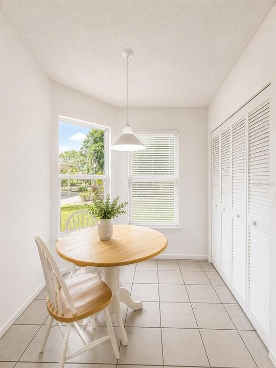 En Venta: $245,000 (2 camas, 2 baños, 1236 Pies cuadrados)