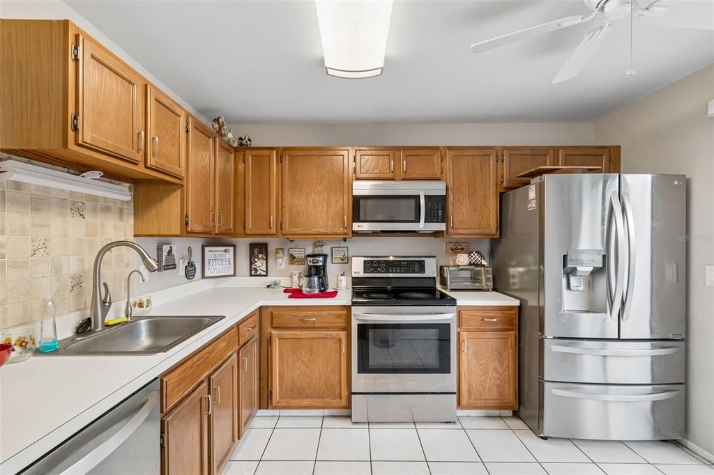 En Venta: $249,916 (2 camas, 2 baños, 1120 Pies cuadrados)