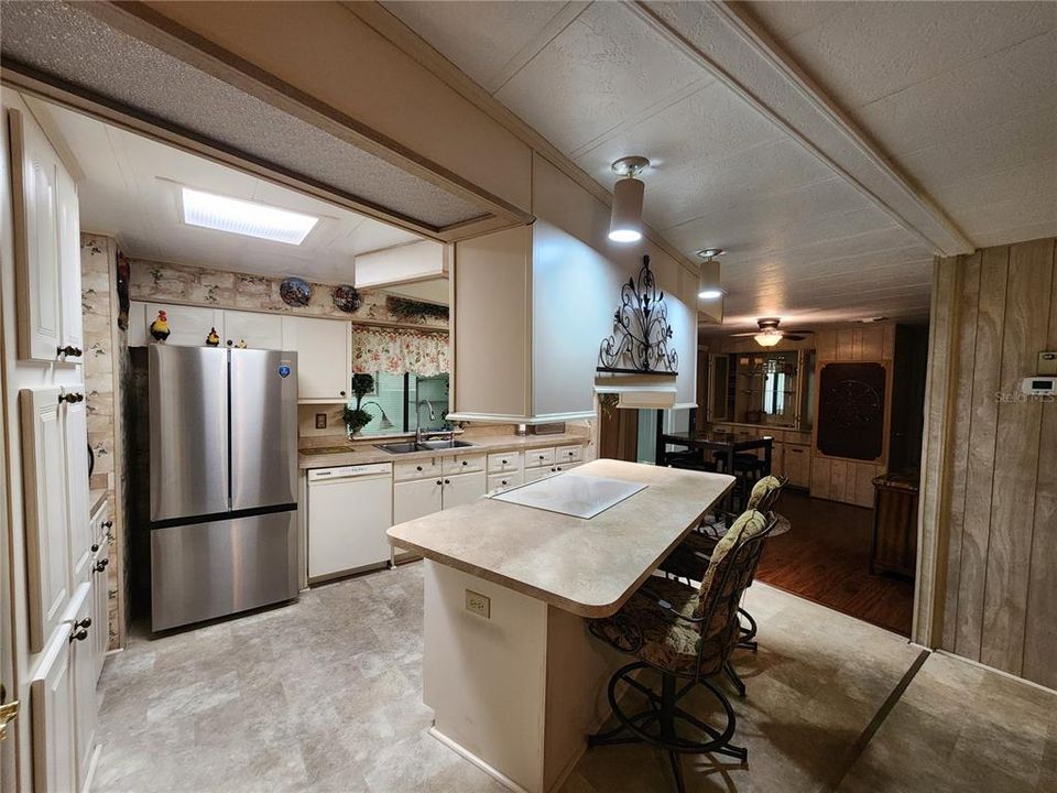 En Venta: $115,000 (2 camas, 2 baños, 1368 Pies cuadrados)